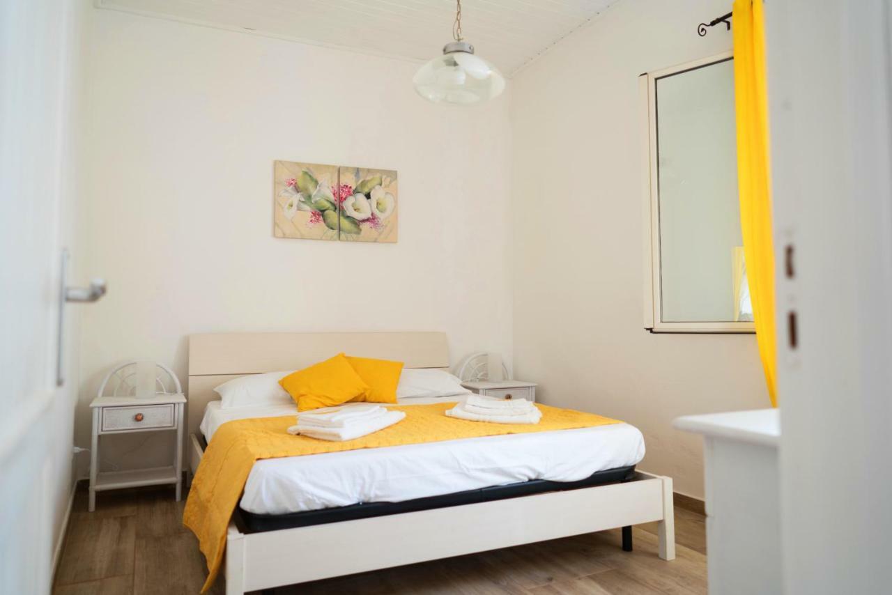 Baglio Reale Apartments Palermo Bagian luar foto